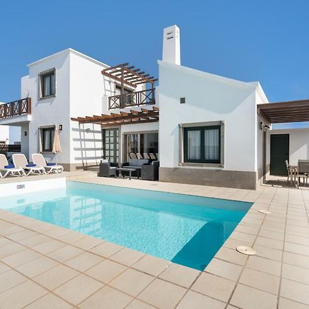 Camelot Holiday Homes By Livvo Playa Blanca (Lanzarote) Exterior foto