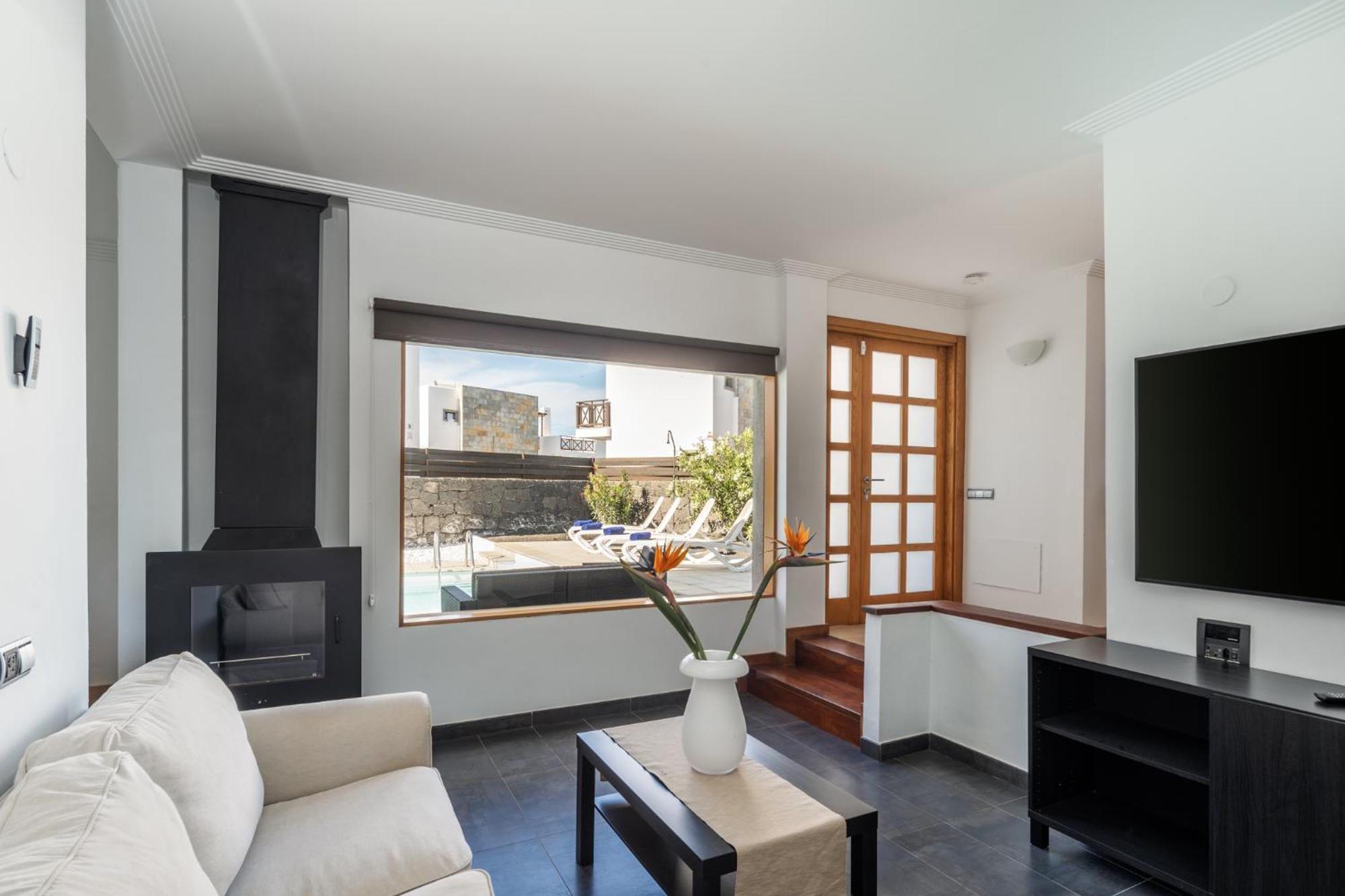Camelot Holiday Homes By Livvo Playa Blanca (Lanzarote) Exterior foto