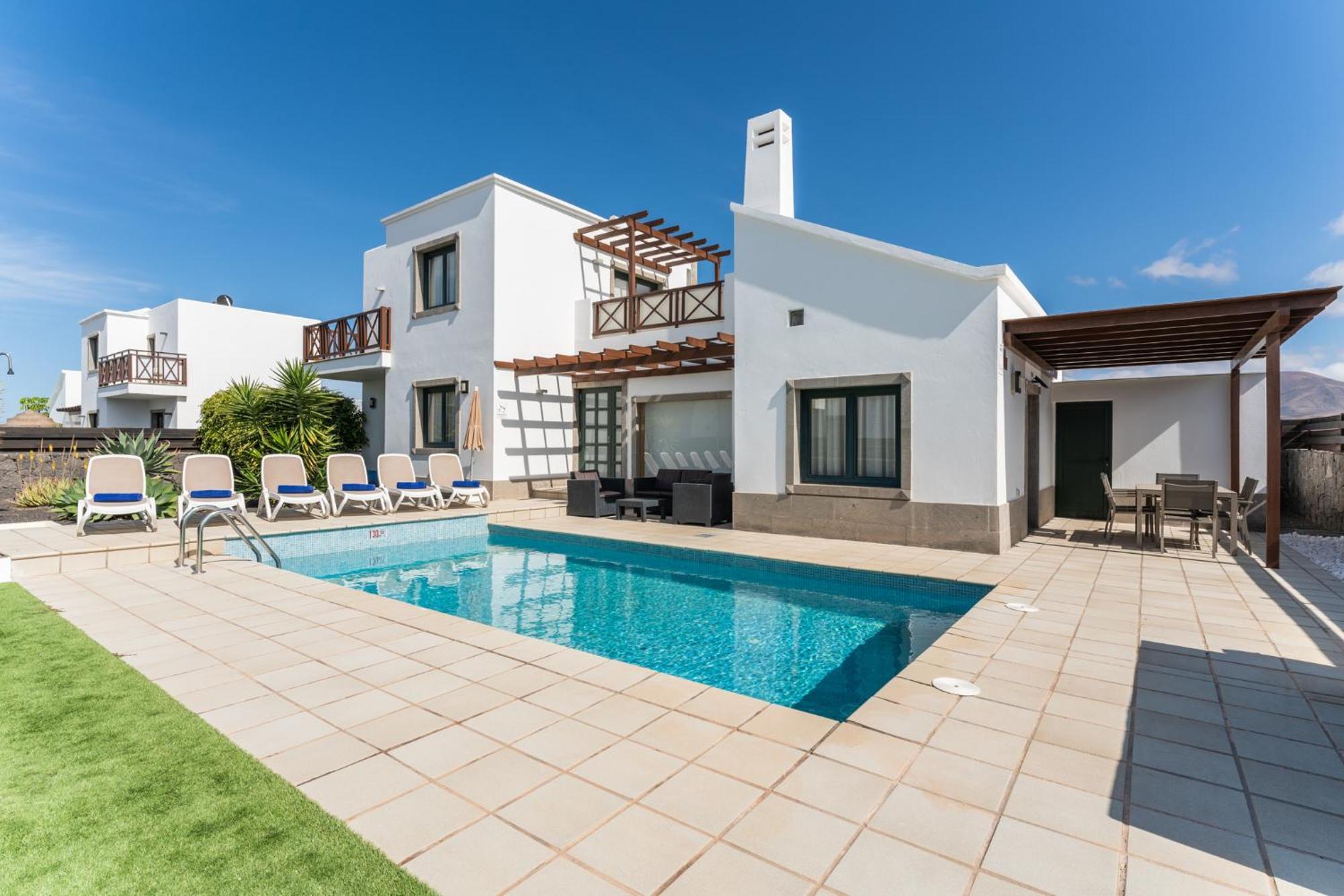 Camelot Holiday Homes By Livvo Playa Blanca (Lanzarote) Exterior foto