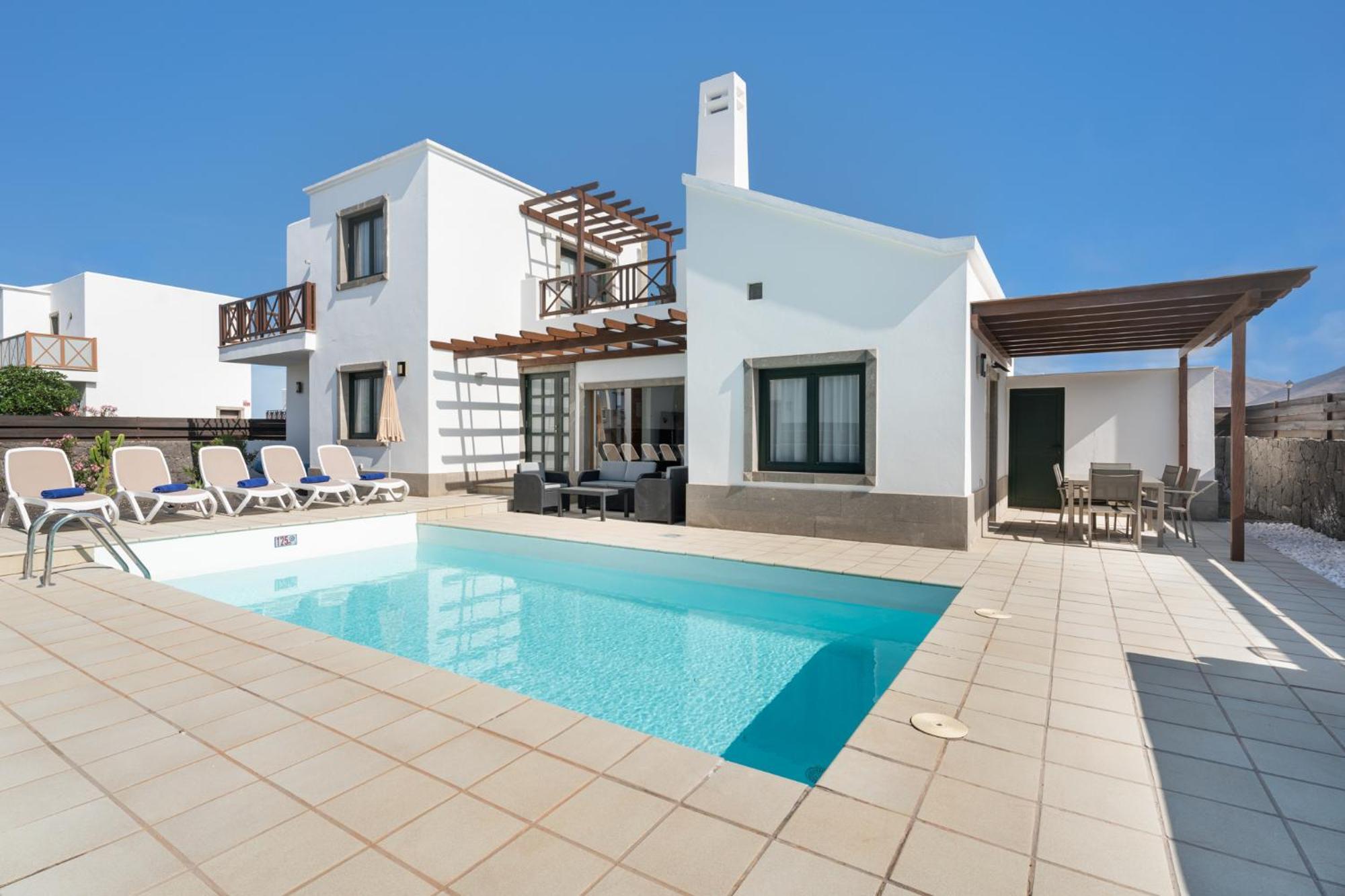 Camelot Holiday Homes By Livvo Playa Blanca (Lanzarote) Exterior foto